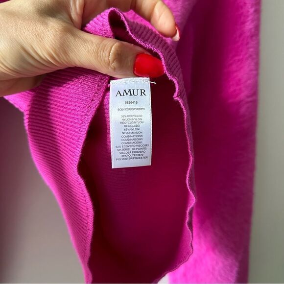 Amur Juliana Cut Out Knit Top - Picture 6 of 7